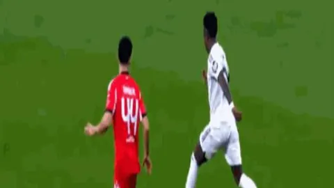 女神异闻录：夜幕魅影482版今日发布，专家解析大乐透期号推荐