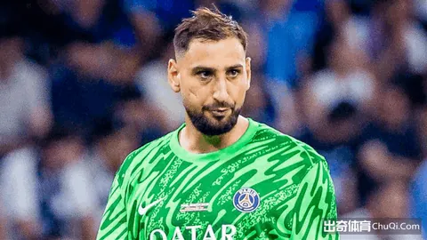 “柔佛神射手连中48空，海港定海神助中超辉煌征程！”